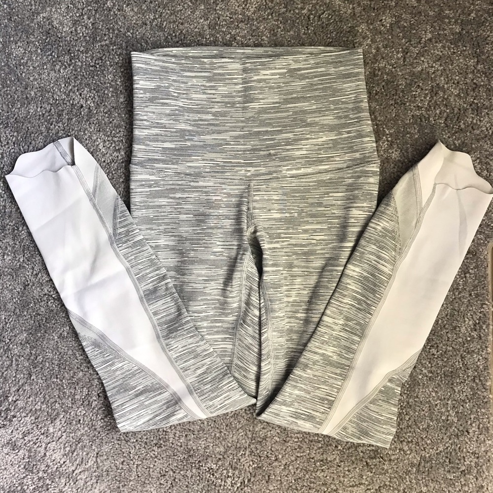 Lululemon Wunder Under Crop II Scallop Sz2